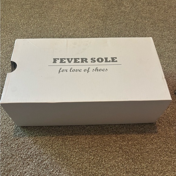 Fever Sole Women’s size 8 silver glitter heels NIB - Picture 4 of 4